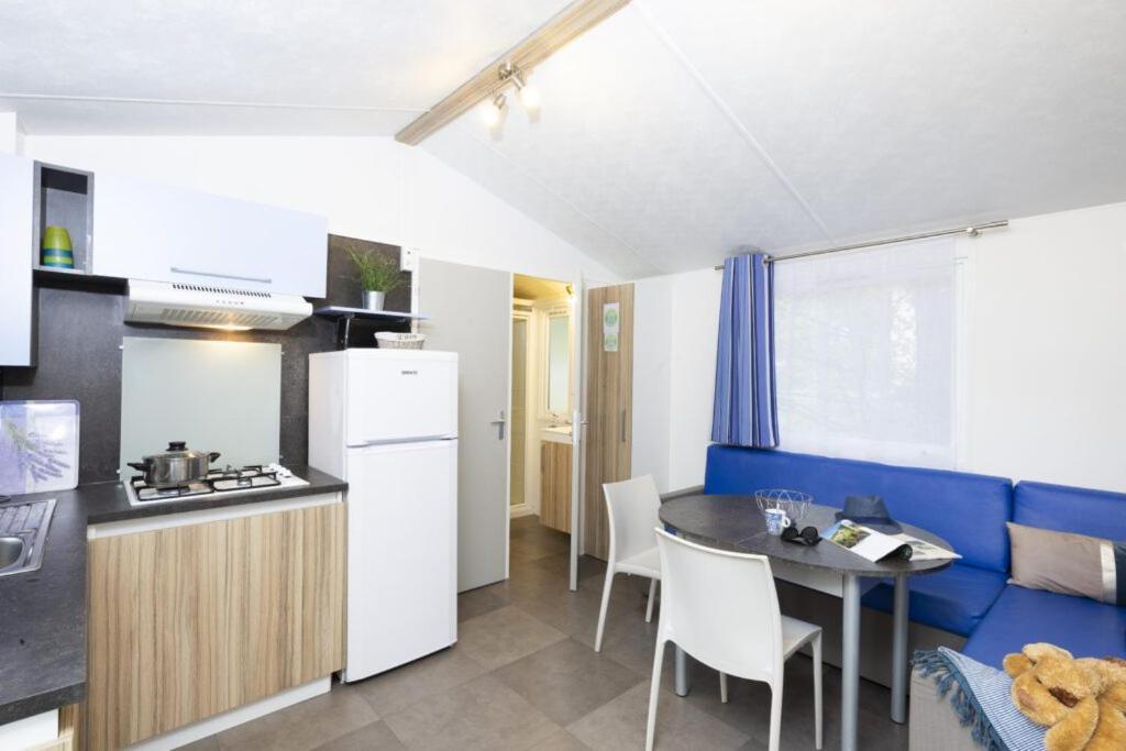 Camping Ushuaia Villages Au Bois Joli Andryes Exteriér fotografie